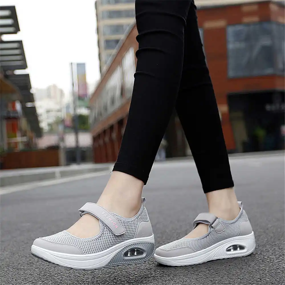 Women Accessories Shop Name Ideas - 36-41 demi-temporada tênis coloridos andando patins