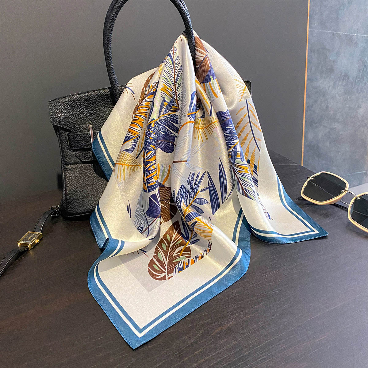 Lenço de Seda 100% Real de Mar - Accessories Brand For Women avaliação e preço